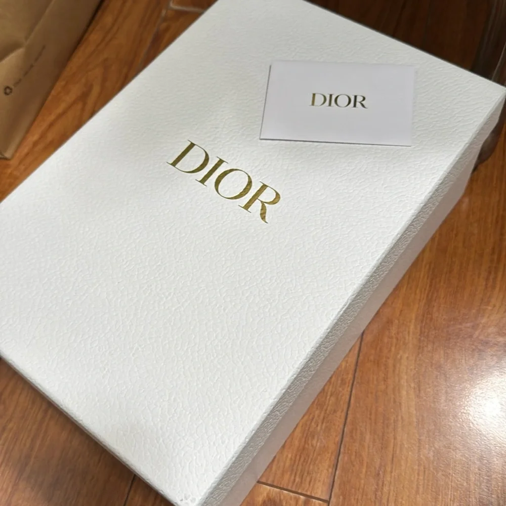 Dior shoe box - Picture 1 of 5